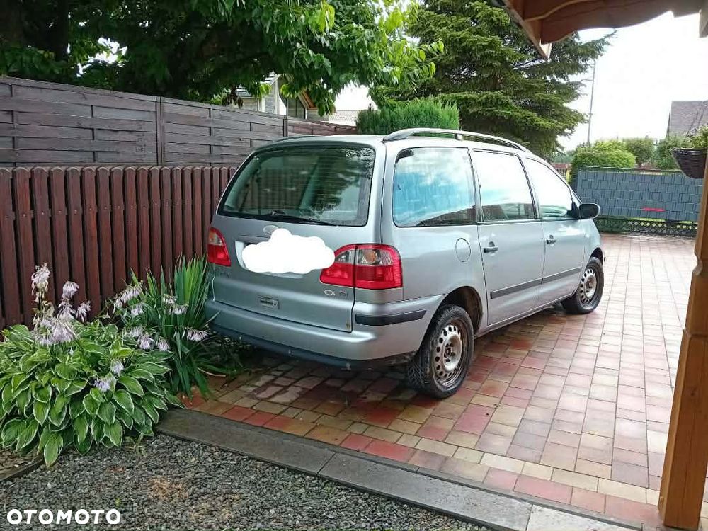 Ford Galaxy - 5