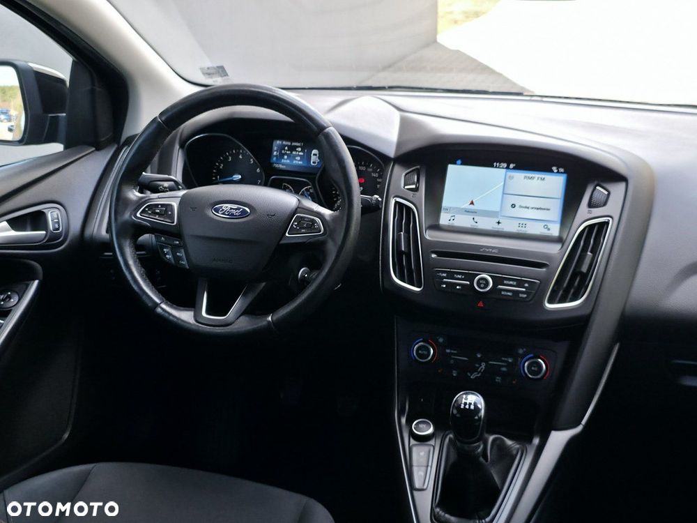 Ford Focus - 11