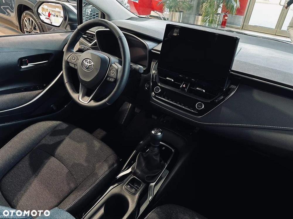 Toyota Corolla 1.5 Comfort - 9