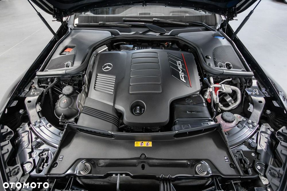 Mercedes-Benz AMG GT 43 4Matic+ 4D Speedshift TCT 9G - 19