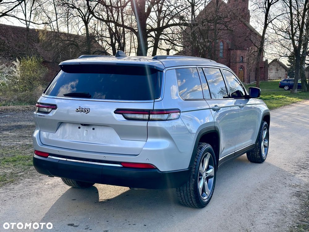 Jeep Grand Cherokee - 8