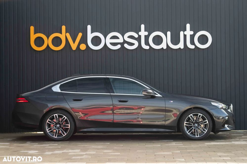 BMW Seria 5 520i AT MHEV - 12