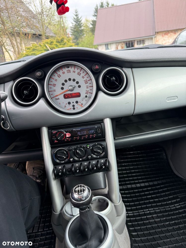 MINI Cooper Standard - 10
