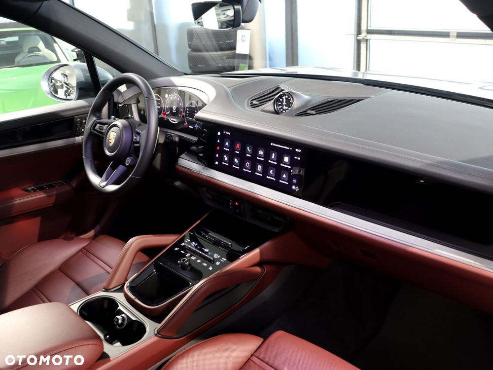 Porsche Cayenne S - 18