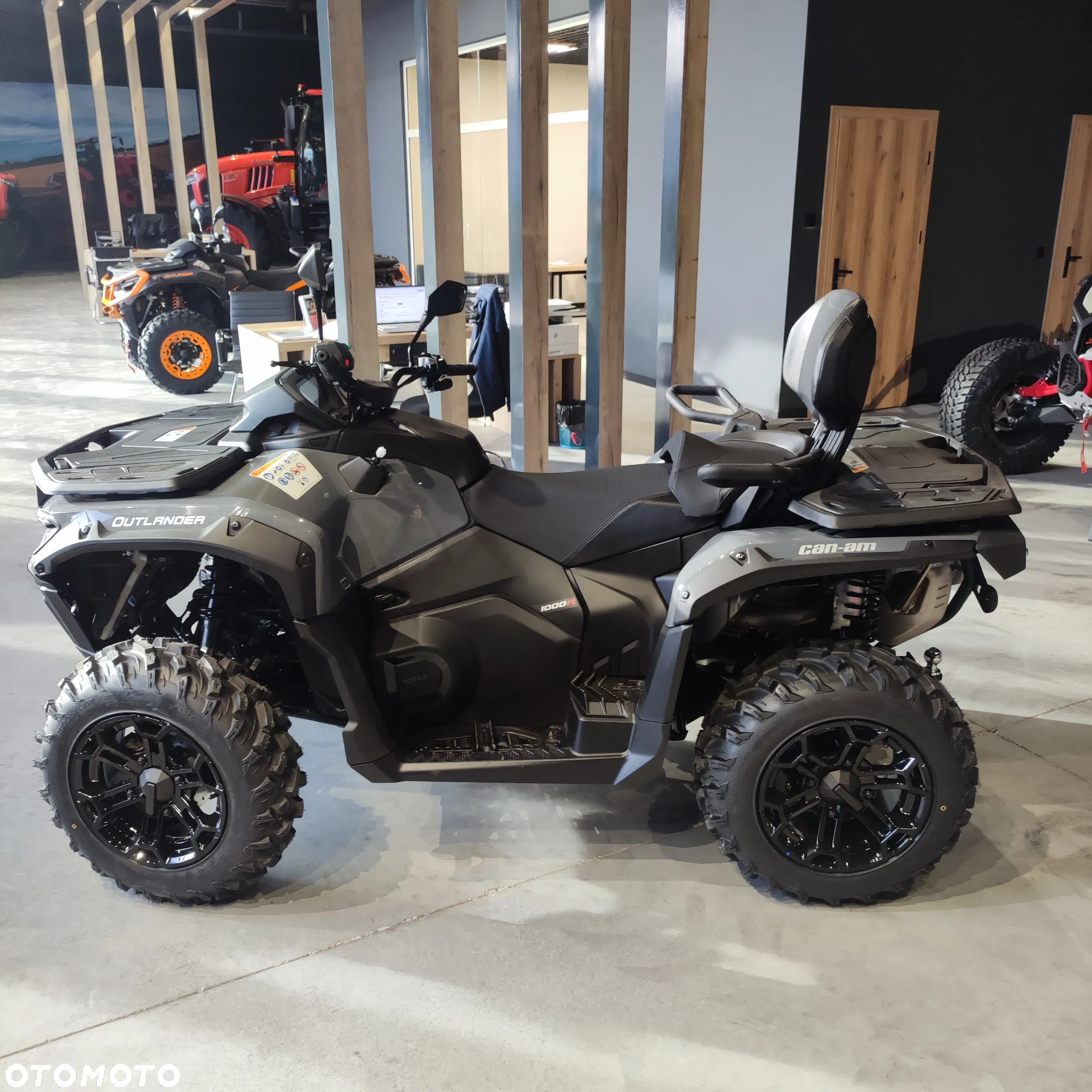 Can-Am Outlander Max - 8