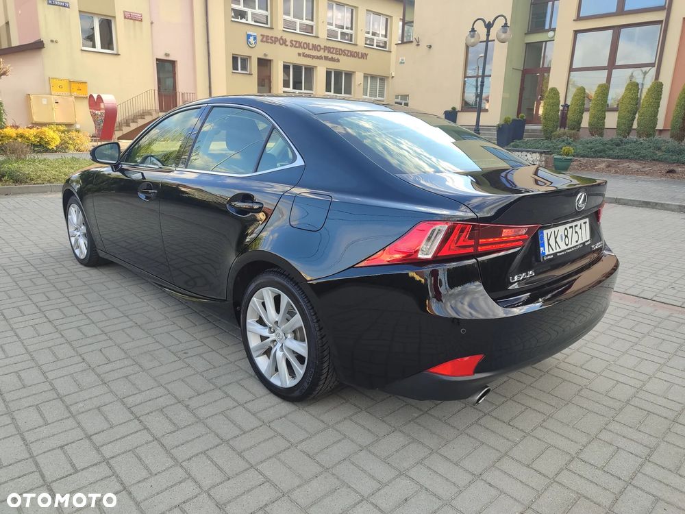 Lexus IS 200t Elite - 3