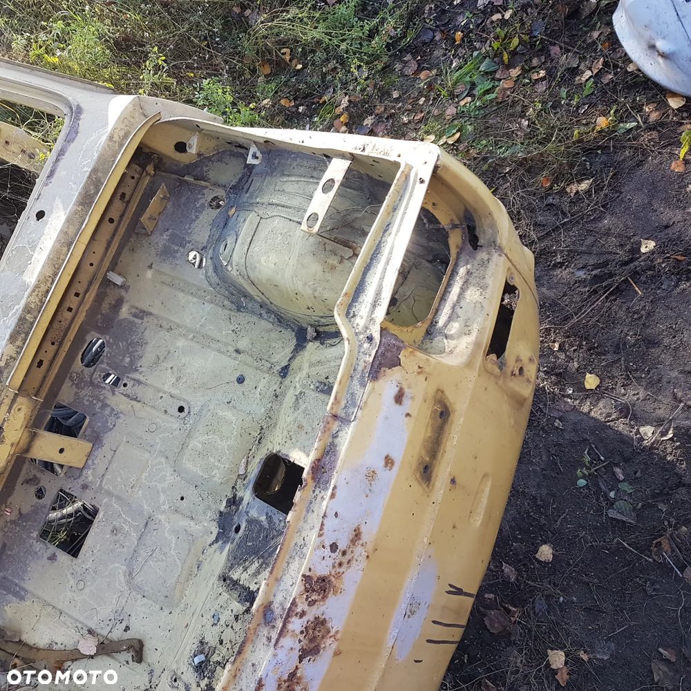 błotnik poszycie pas przedni podszybie okular podłoga nadkole słupek buda karoseria ćwiartka fiat 126p maluch fl st - 23