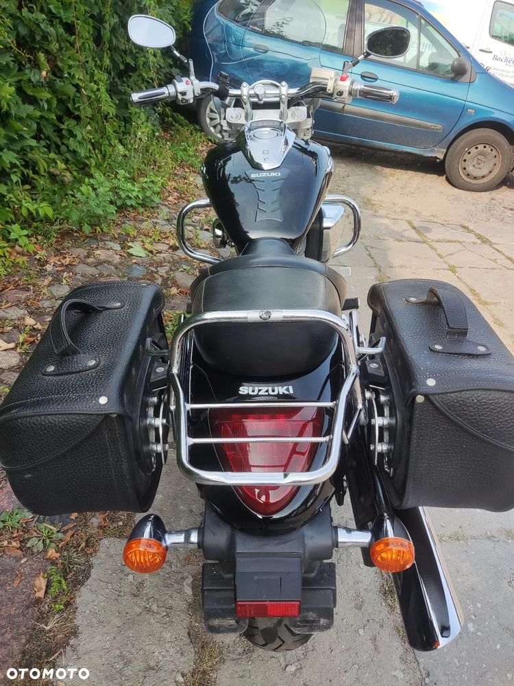 Suzuki Intruder - 21