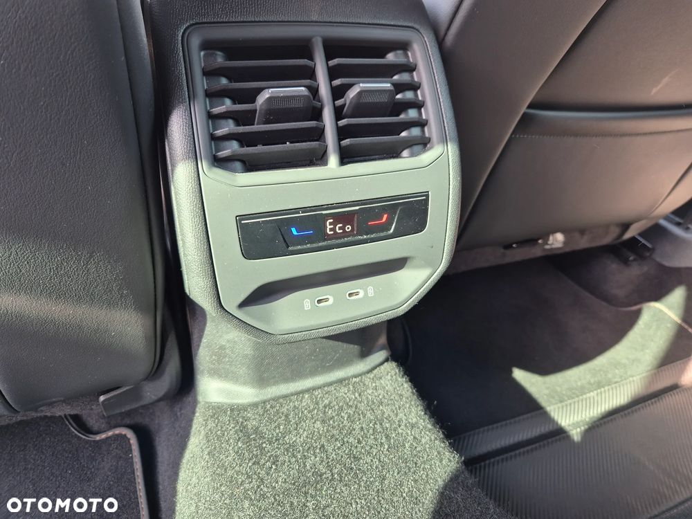 Cupra Formentor VZ 1.4 e-Hybrid DSG Priority - 33