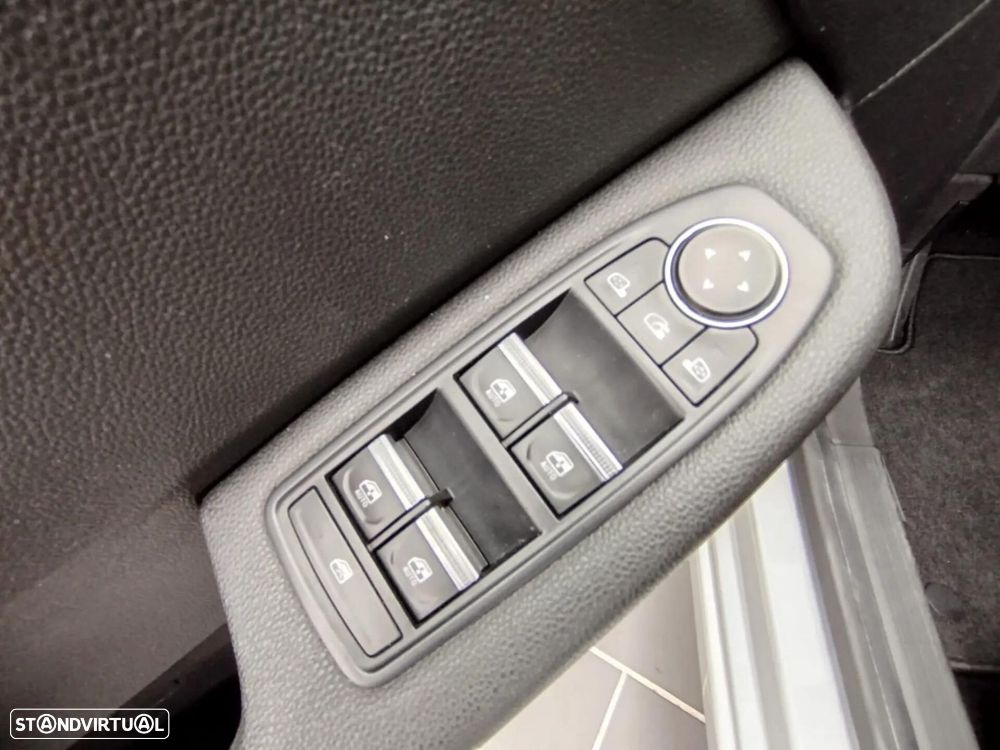 Renault Clio 1.6 E-Tech Full Hybrid Techno - 34