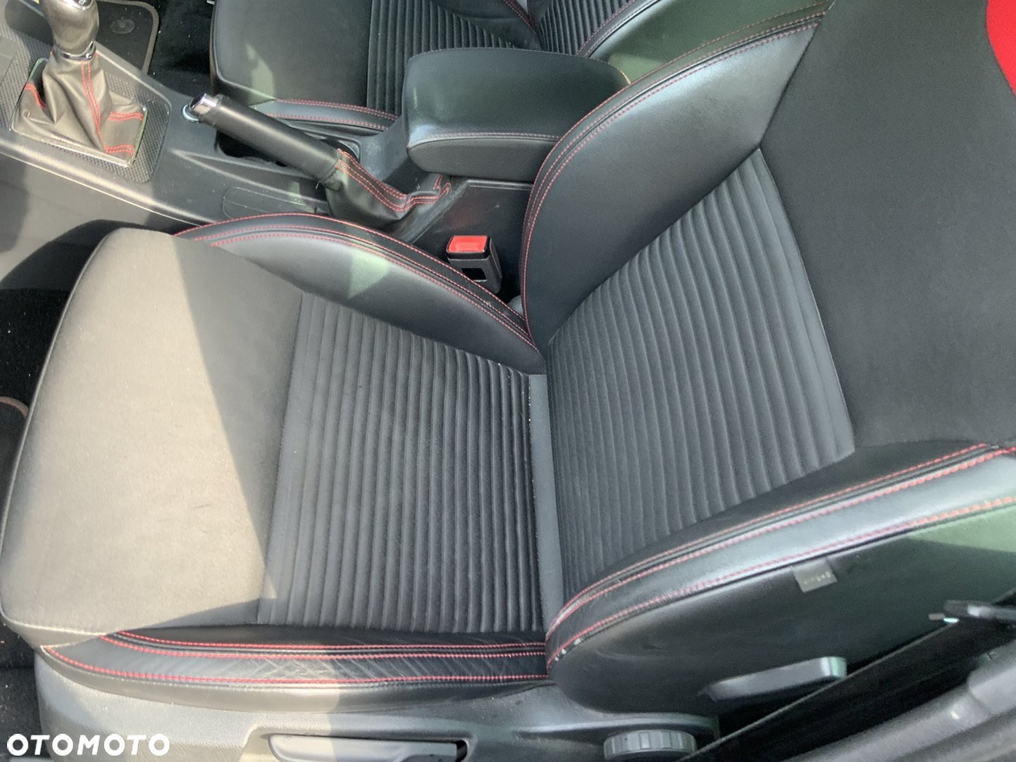 Skoda Octavia Combi 2.0 TSI (Green tec) RS - 16