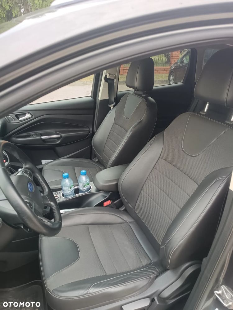 Ford Kuga 2.0 TDCi 4WD Titanium - 14