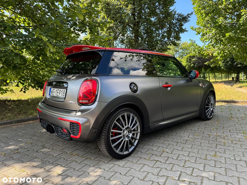 MINI John Cooper Works - 7