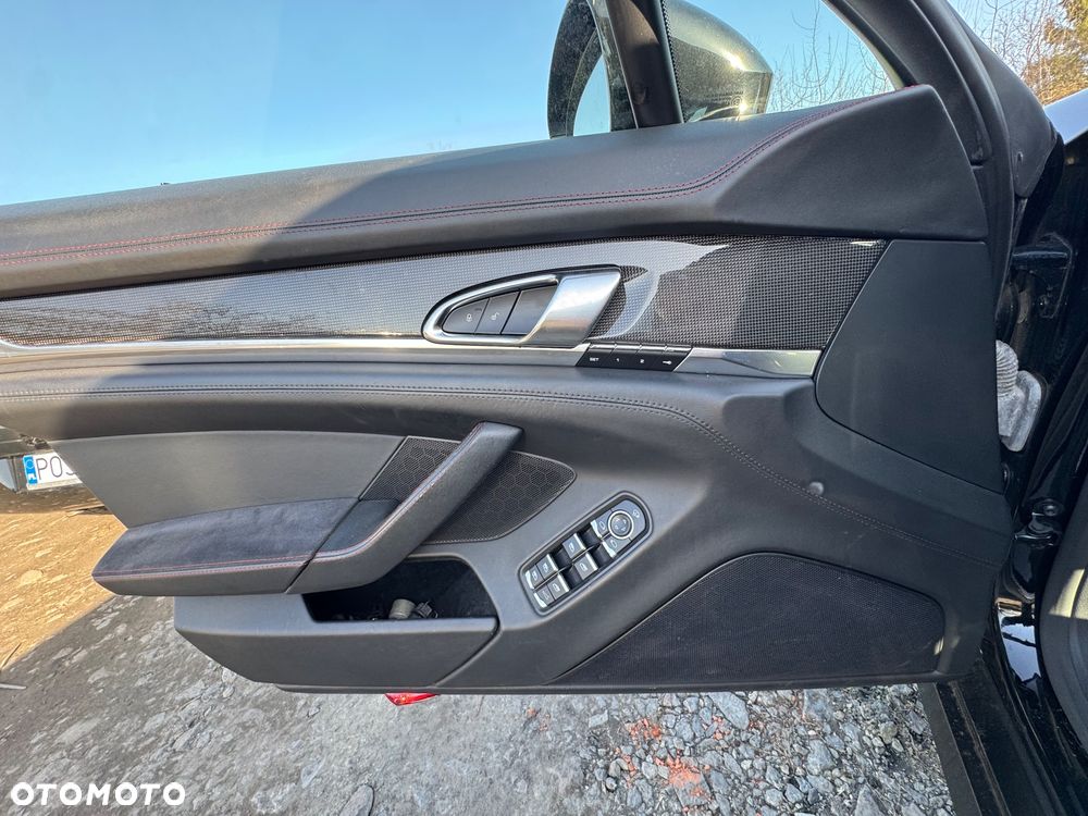 Porsche Panamera GTS - 21