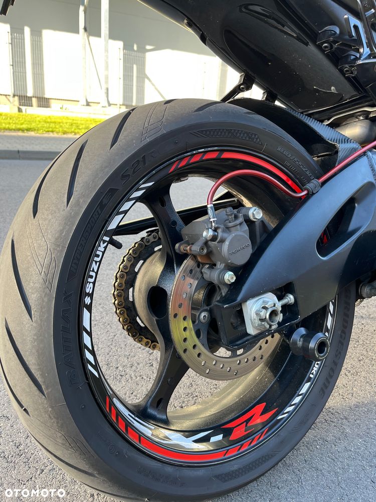 Suzuki GSX-R - 12