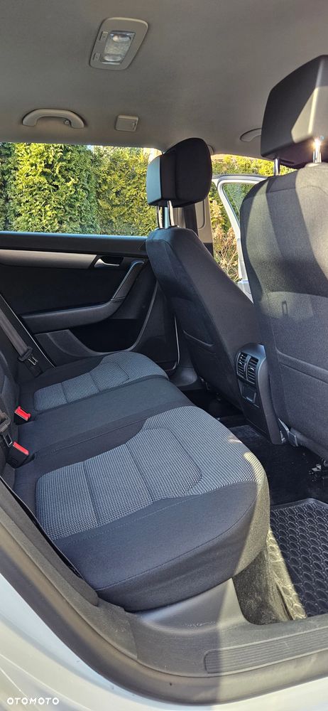 Volkswagen Passat 1.6 TDI BlueMotion Technology Comfortline - 20
