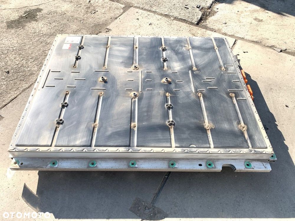 BATERIA HYBRYDA  AUDI Q4 Sportback (F4N) 2021 - 2022 40 e-tron 150 kW [204 KM] elektryczny 2021 - - 1