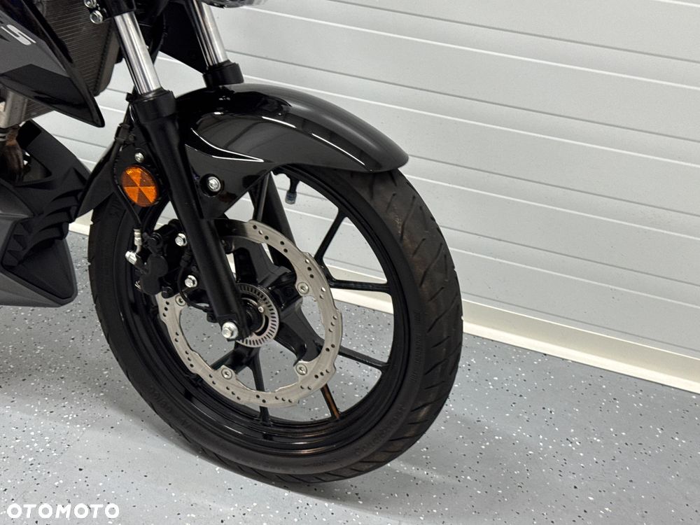 Suzuki GSX - 9