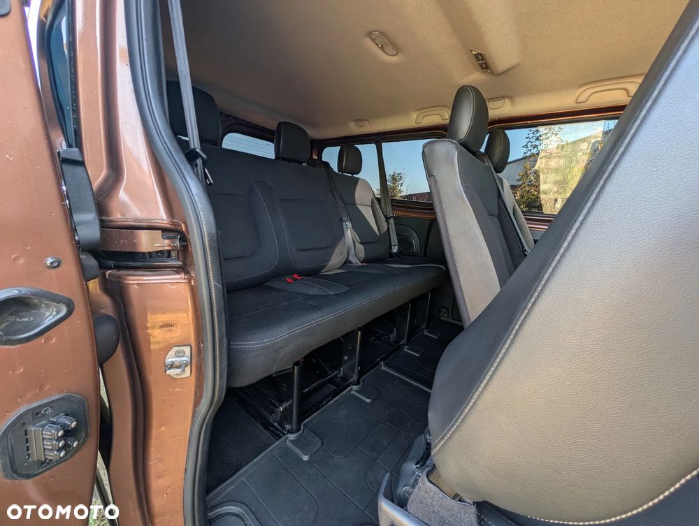 Renault Trafic - 26