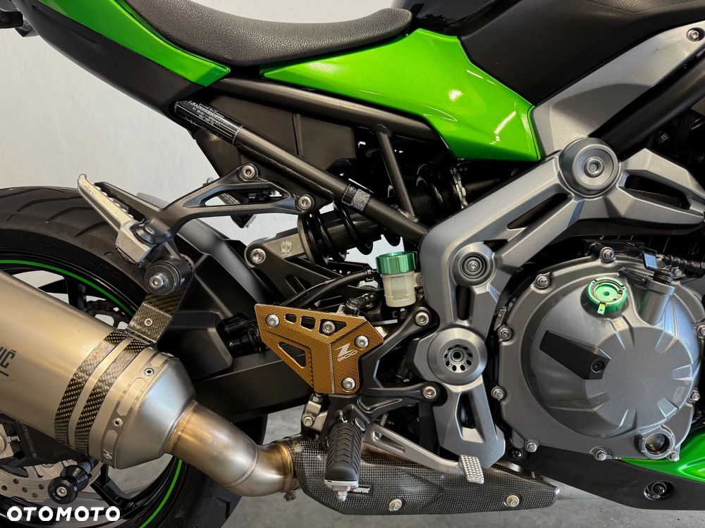 Kawasaki Z 900 - 32