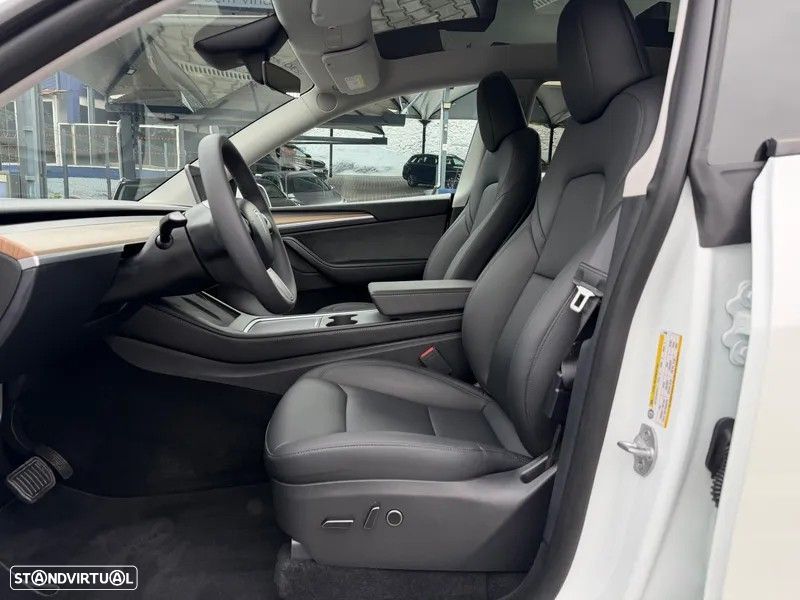 Tesla Model Y Tração Traseira - 47