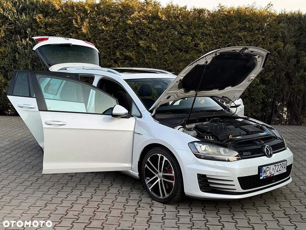 Volkswagen Golf 2.0 TDI BMT GTD - 36