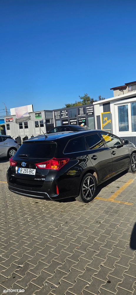 Toyota Auris - 12