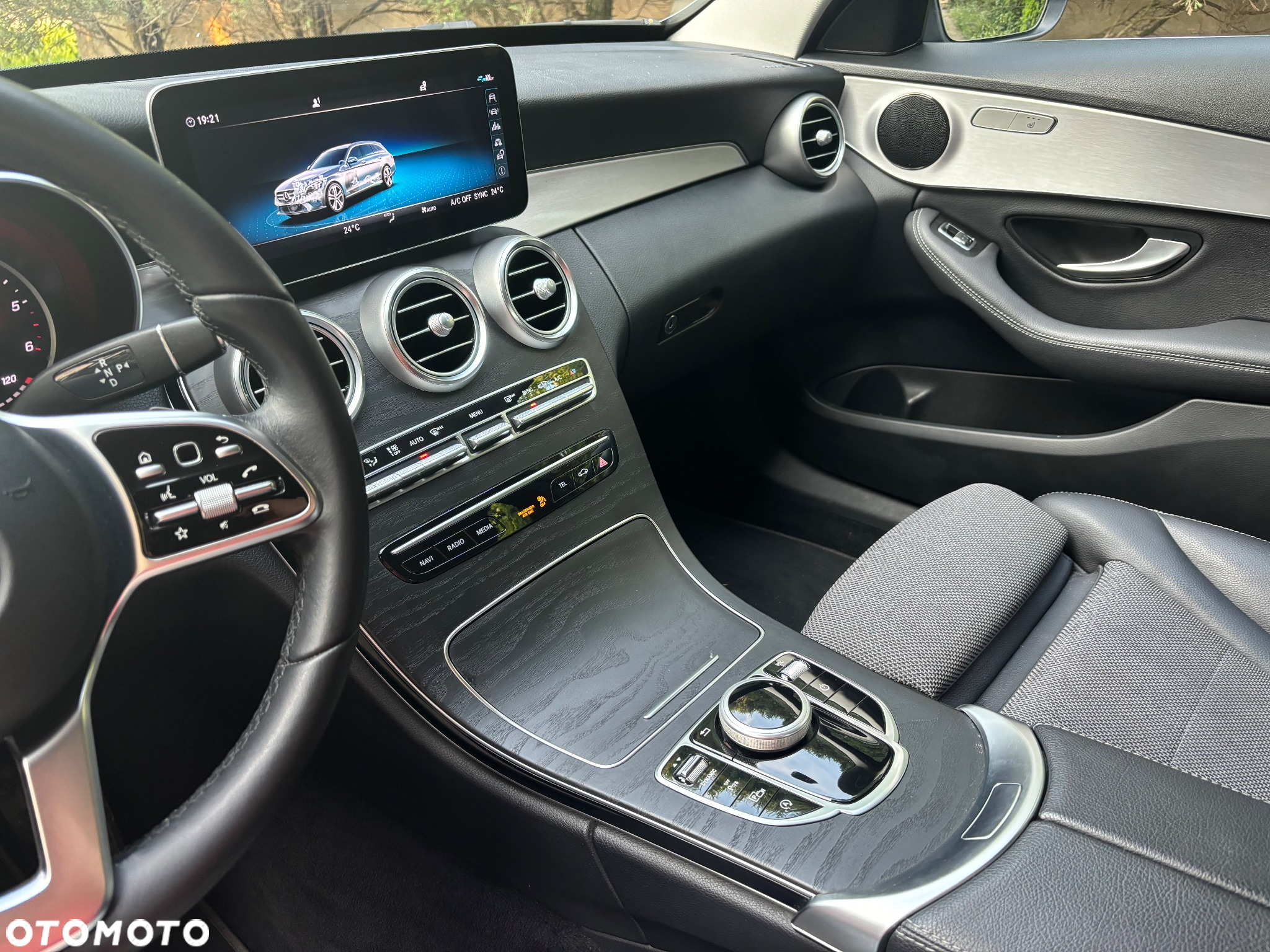 Mercedes-Benz Klasa C 180 d 9G-TRONIC - 20