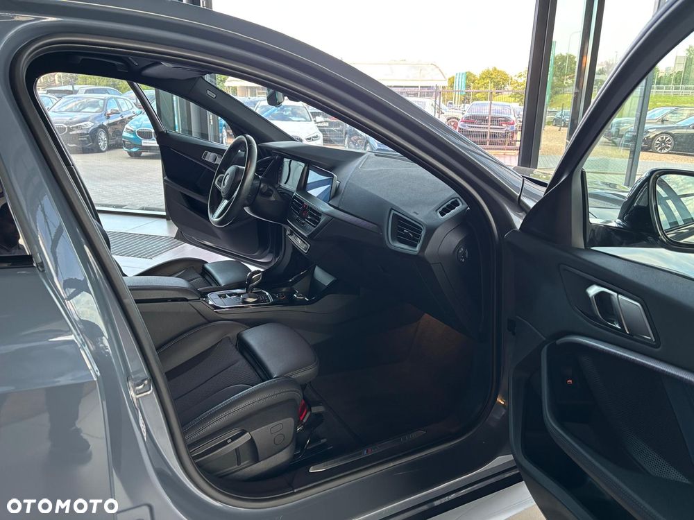 BMW Seria 1 118i M Sport - 12