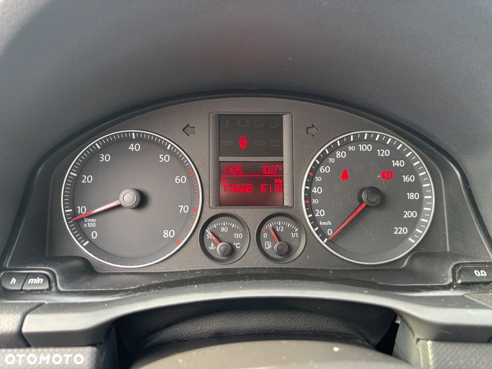 Volkswagen Golf - 20