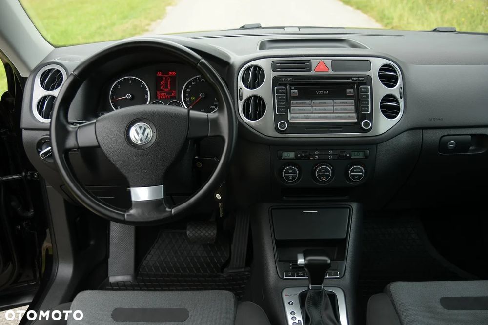 Volkswagen Tiguan - 29