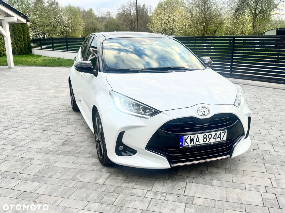 Toyota Yaris Hybrid 1.5 Executive - 3