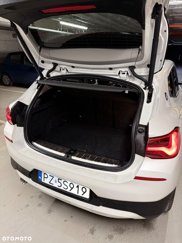 BMW X2 sDrive18i Advantage Plus - 4