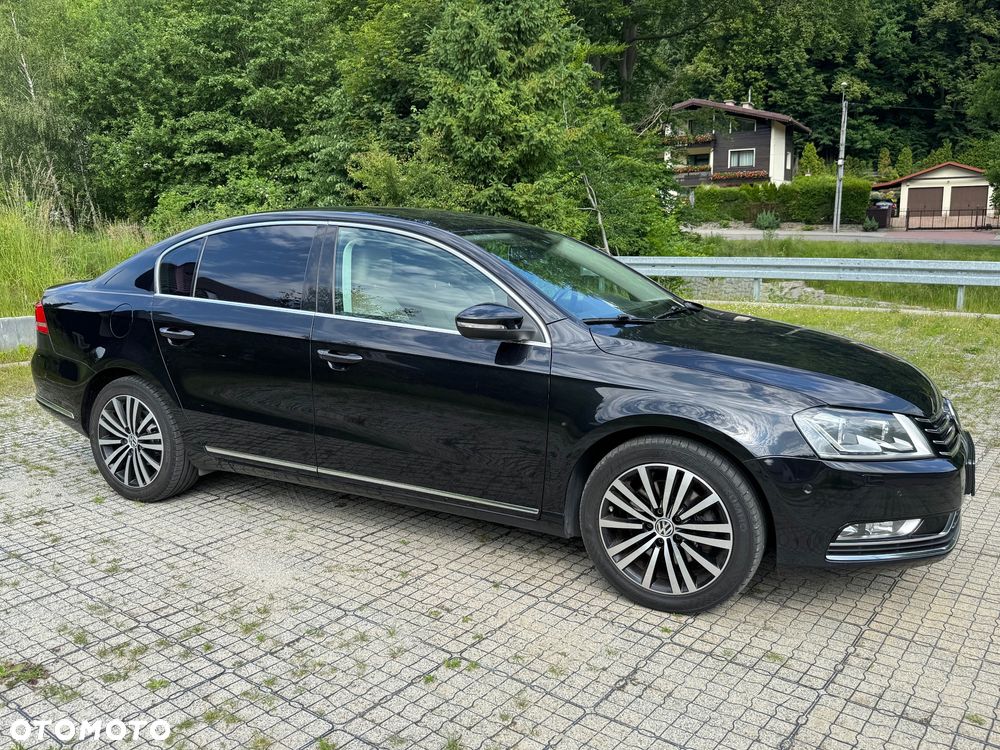 Volkswagen Passat - 4