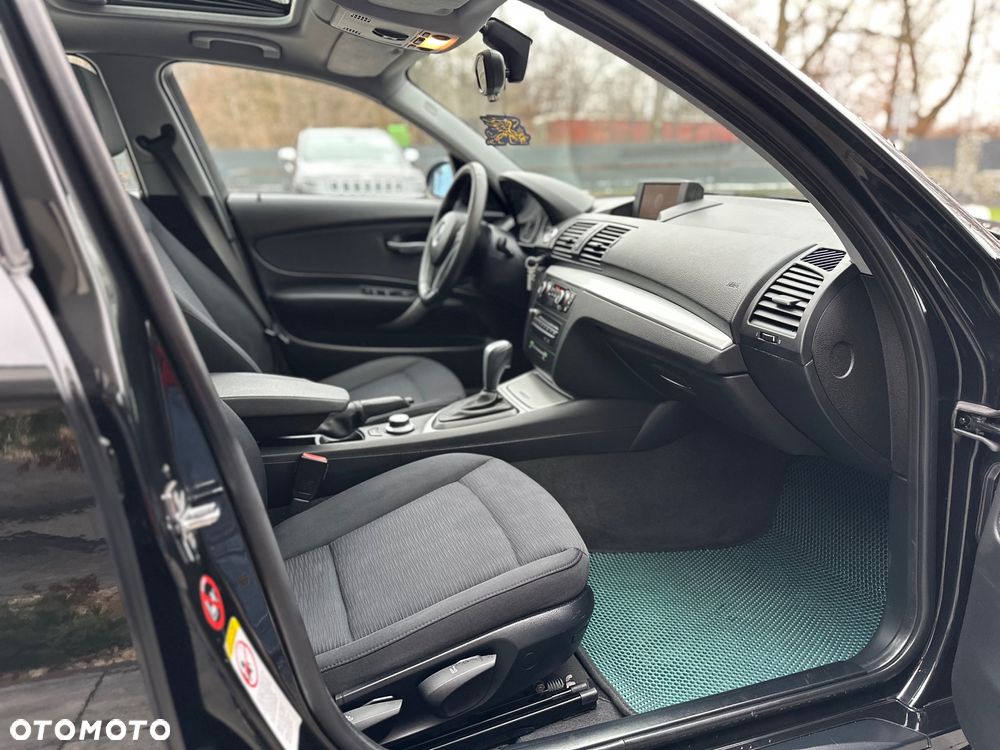 BMW Seria 1 120d DPF Edition Lifestyle - 31