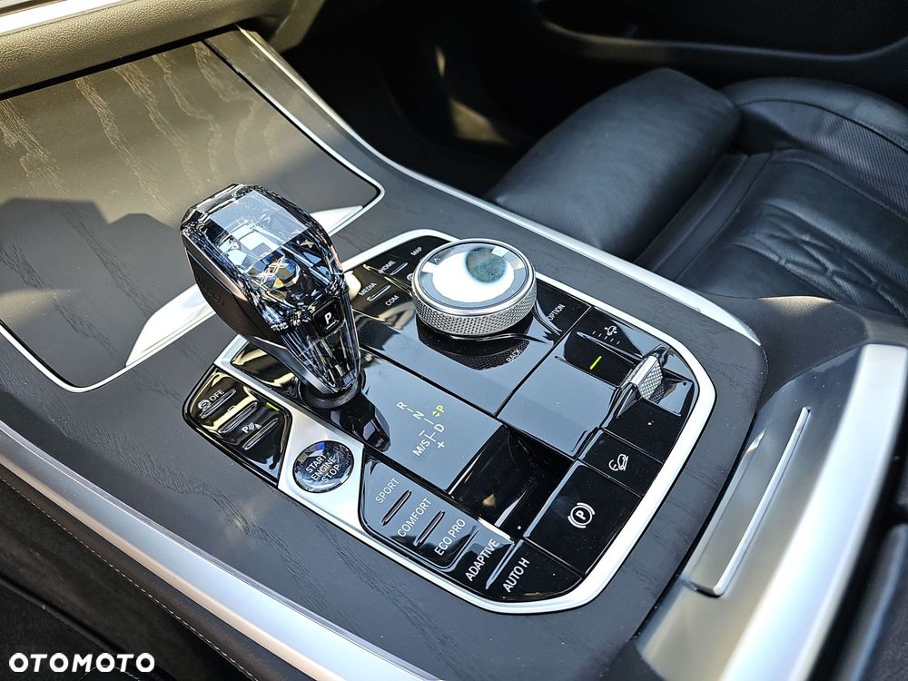 BMW X7 - 30