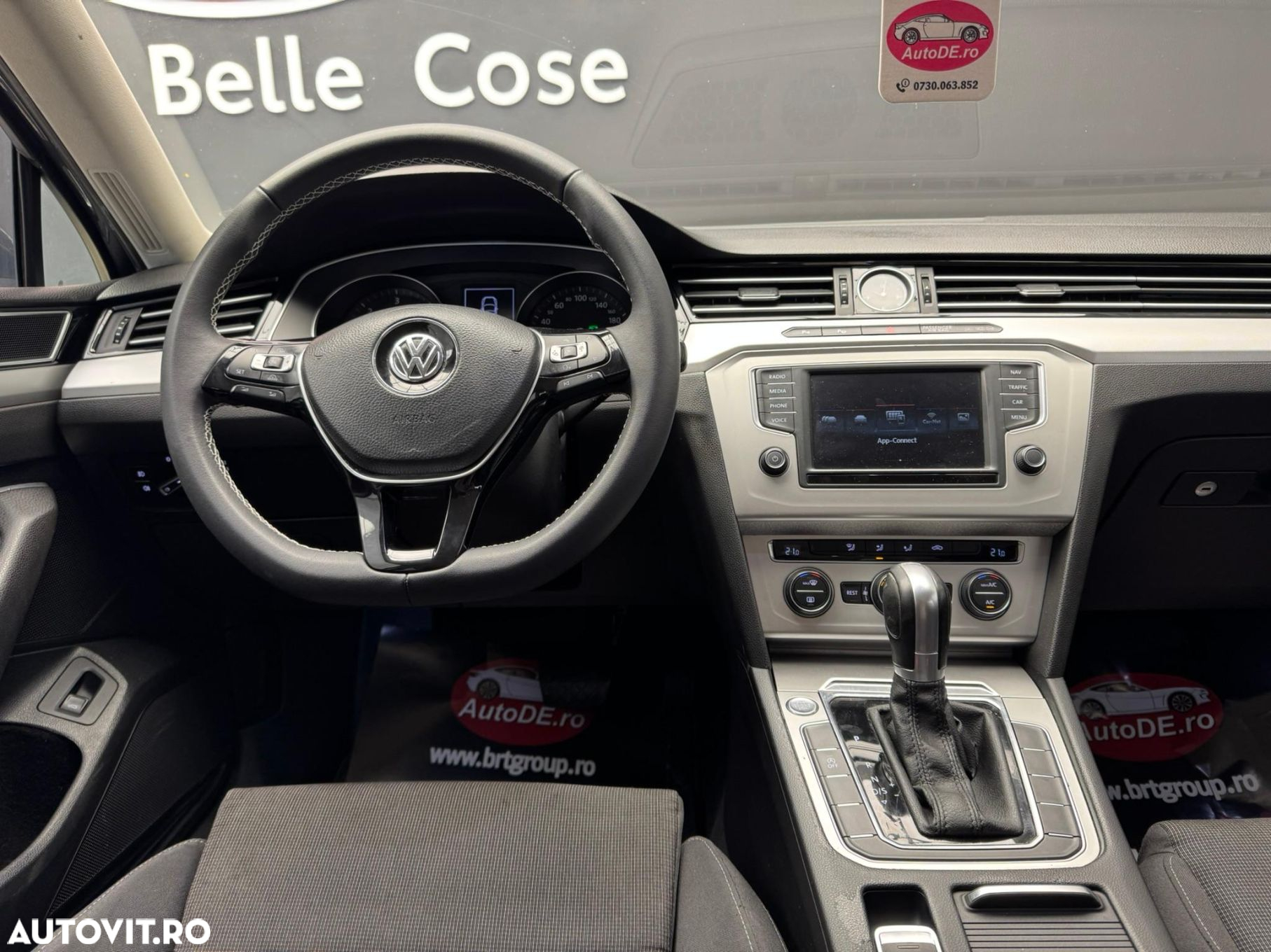 Volkswagen Passat - 8