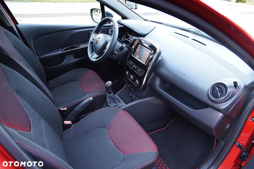 Renault Clio 1.2 16V 75 Experience - 18