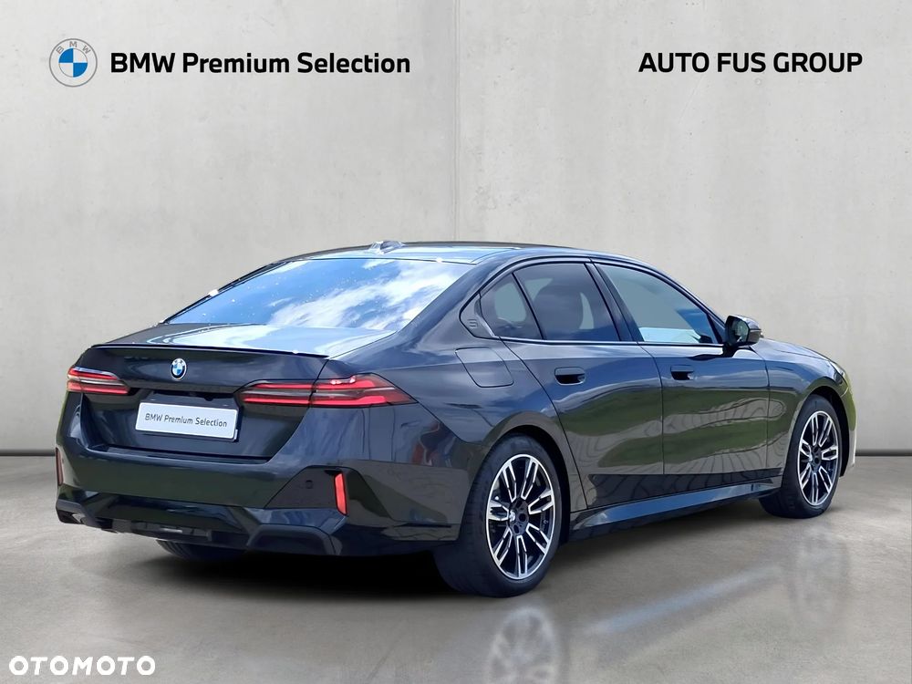 BMW Seria 5 520d xDrive mHEV M Sport - 5