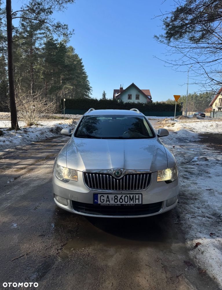 Skoda Superb 2.0 TDI Ambition - 2