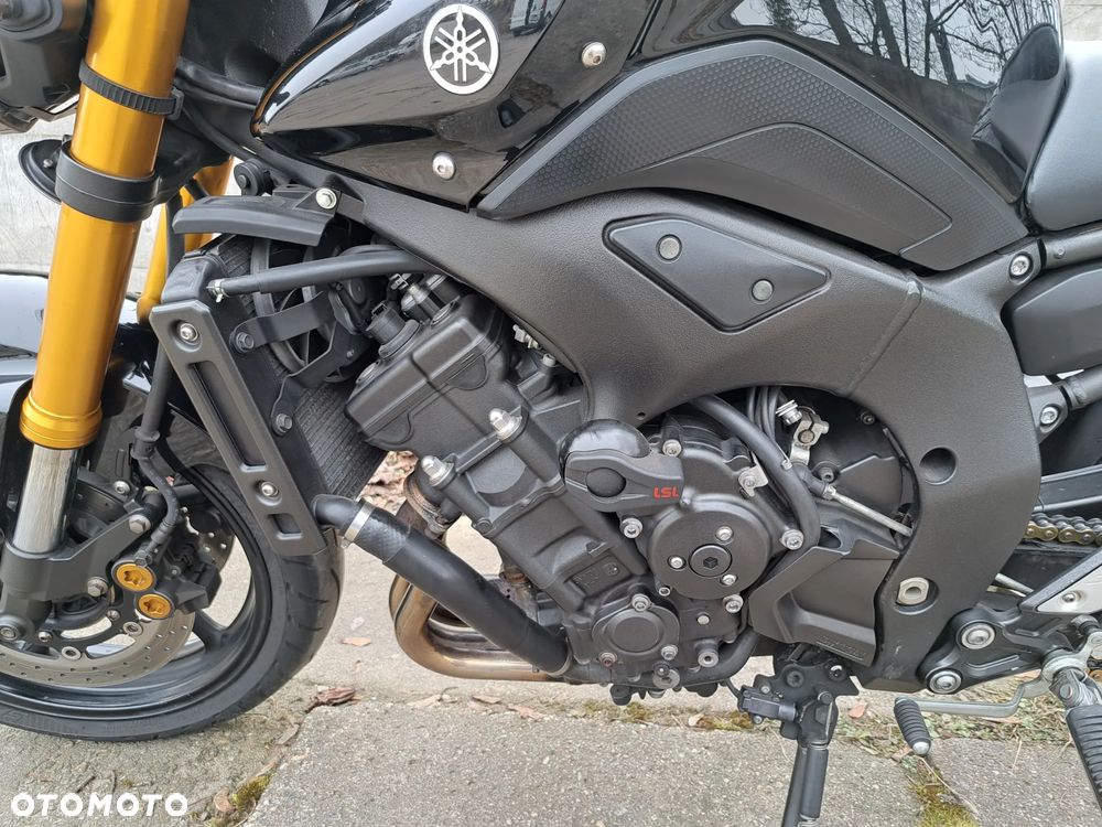 Yamaha FZ - 9