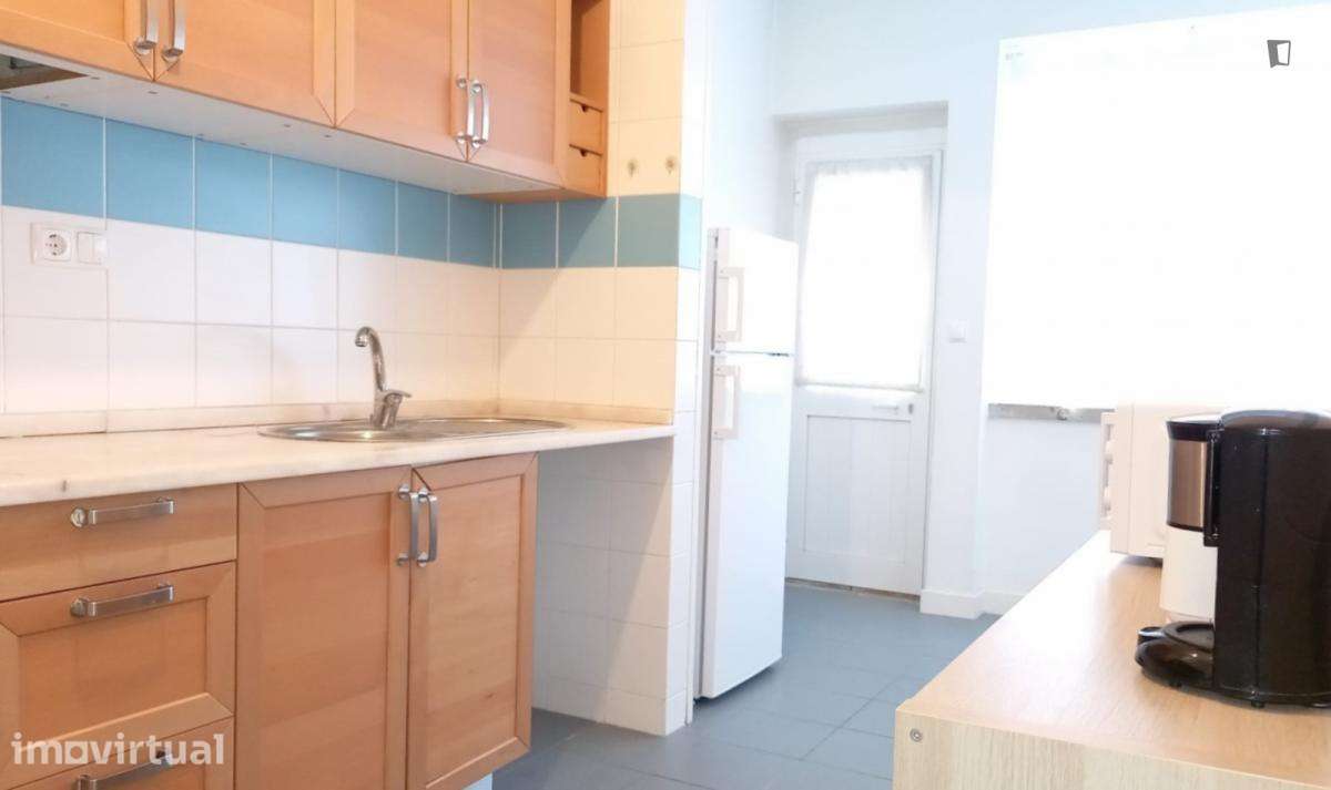 Quarto - localizado em Arroios Lisbon - Grande imagem: 5/9
