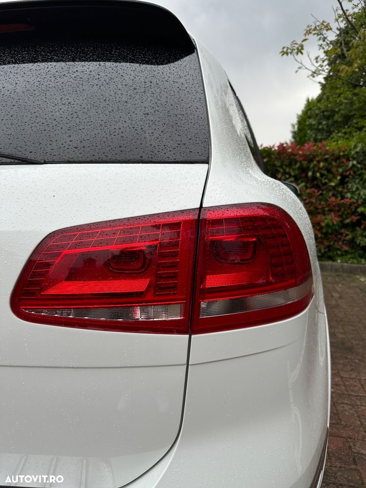 Volkswagen Touareg 3.0 V6 TDI SCR Blue Motion DPF Automatik Terrain Tech Executive Edition - 28