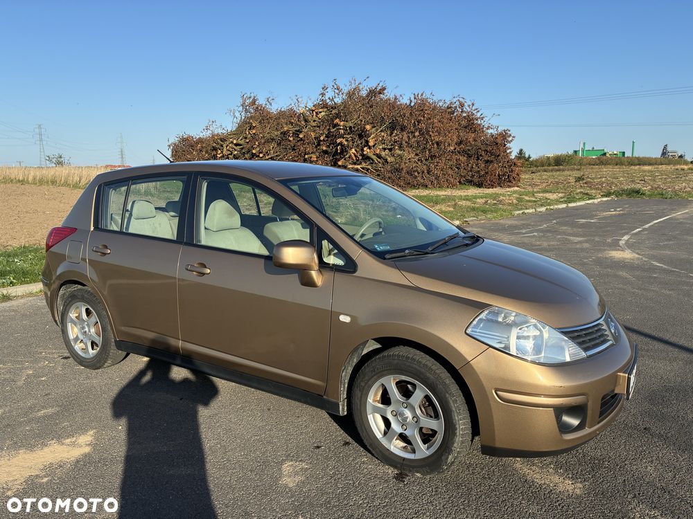 Nissan Tiida