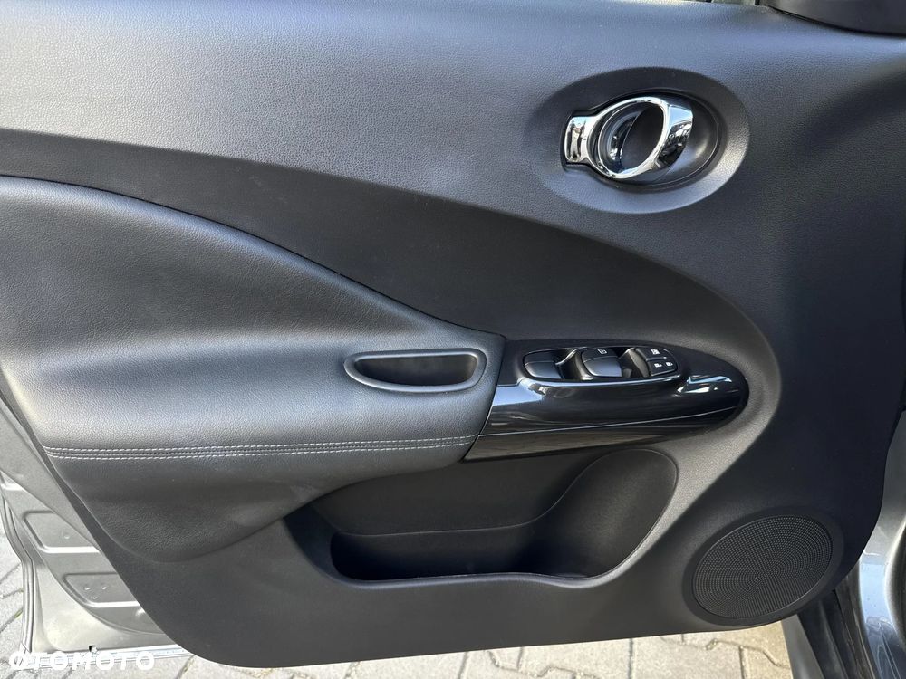 Nissan Juke 1.6 N-Connecta Xtronic - 11