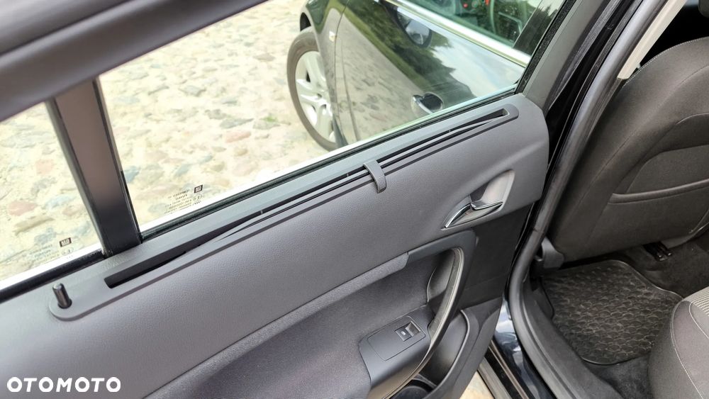 Opel Insignia 1.6 T Sport - 30