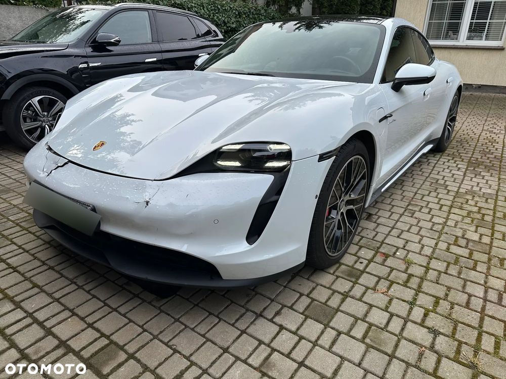 Porsche Taycan - 3