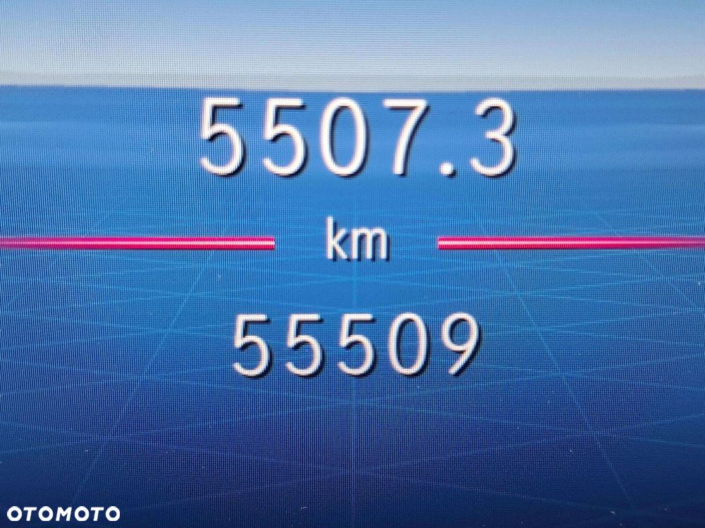 Mercedes-Benz GLA 200 d - 13