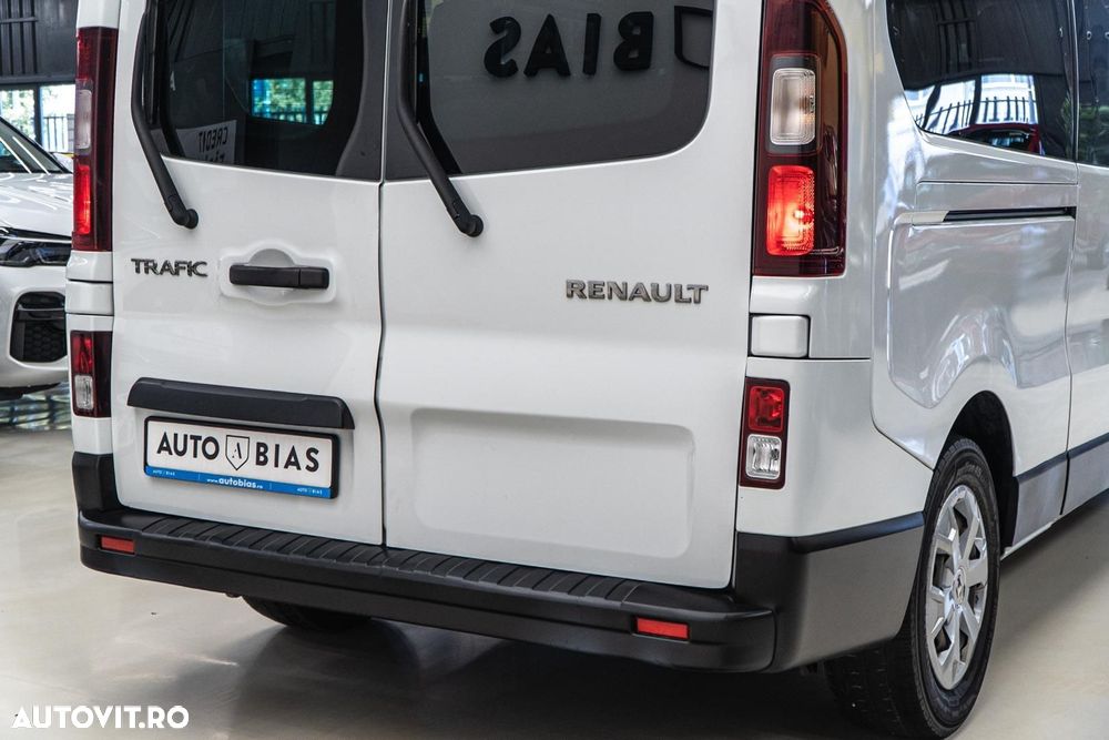 Renault Trafic 2.0 Blue dCi 150 S&S L2 8+1 Zen - 14