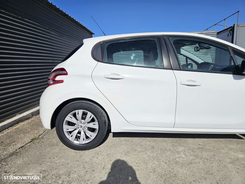 Peugeot 208 1.4 HDi Active - 9